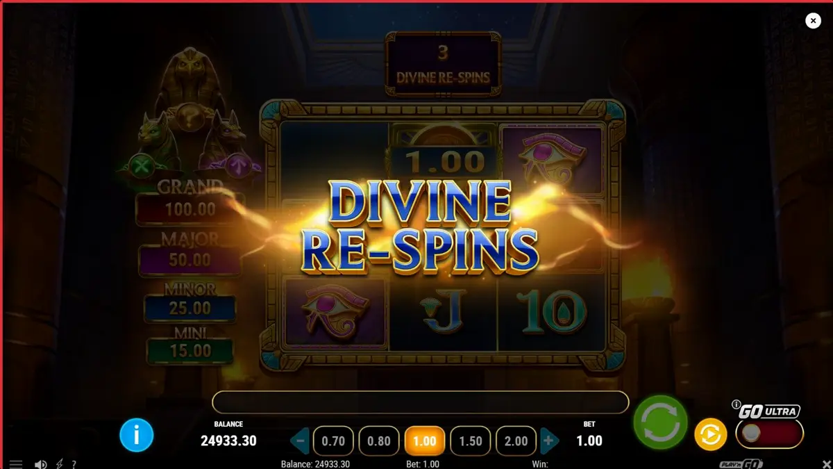 Interface do jogo Temple of Three com estátuas egípcias e símbolos dourados